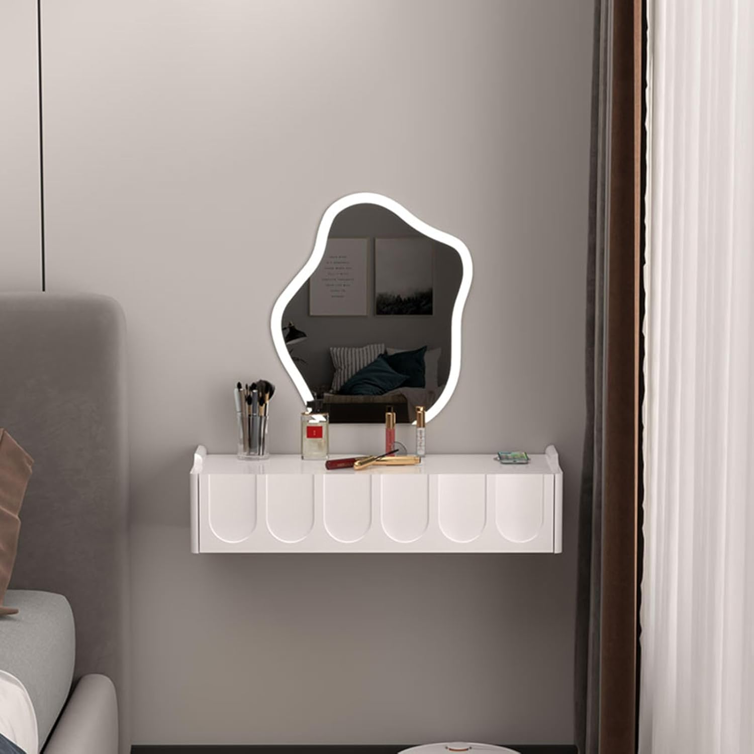 # Белый настенный подвесной ту – обзор и цена Desk Drawer Small